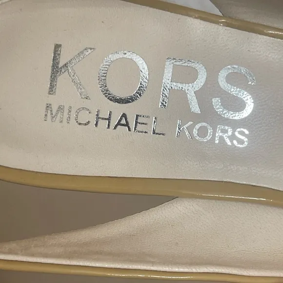 MICHAEL KORS Tan PatentLeather 4&quot; High Wedge Open ToeSlingback Shoes size 7.5M
