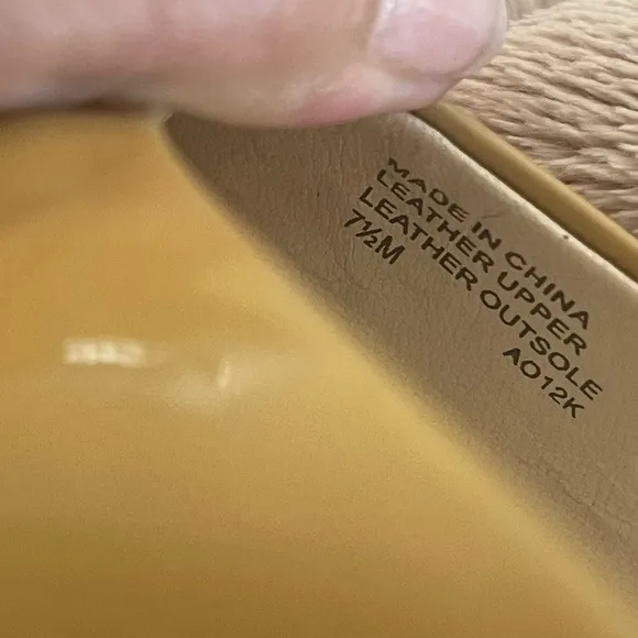 MICHAEL KORS Tan PatentLeather 4&quot; High Wedge Open ToeSlingback Shoes size 7.5M
