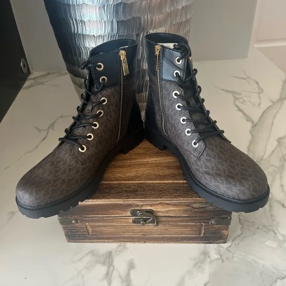 Michael Michael Kors Alistair Combat Boots in Expresso