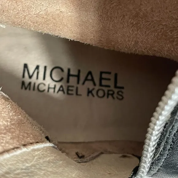 Michael Michael Kors Black Leather Buckle Accent Zip Riding Boots Sz 5