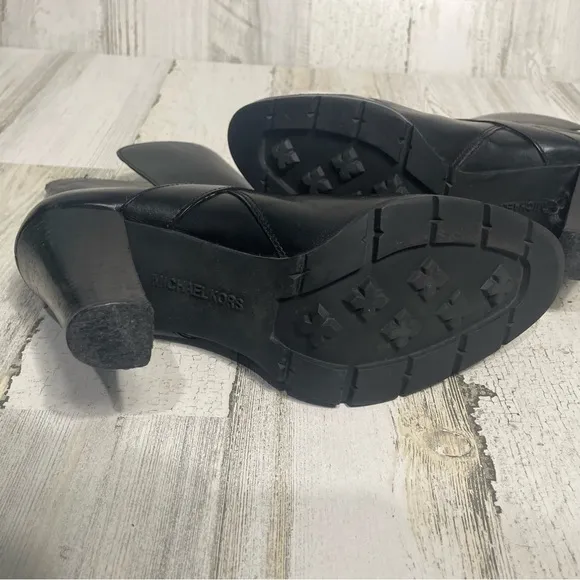 Michael Michael Kors Leather Block Heel Low Boots Black Gold Buckle size 9
