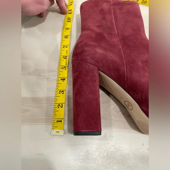 MICHAEL Michael Kors Size 9 Frenchie Platform Booties *Flaw* Burgundy Suede
