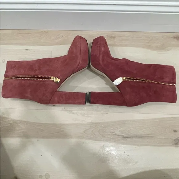 MICHAEL Michael Kors Size 9 Frenchie Platform Booties *Flaw* Burgundy Suede