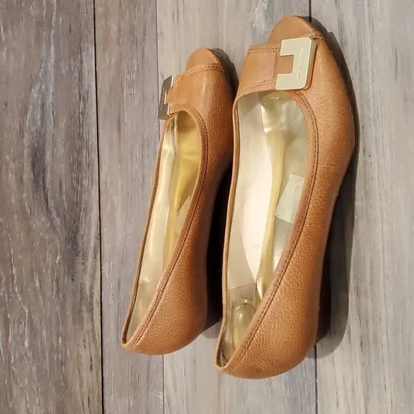 Michael Michael Kors Women Dress Wedge leather shoes Peep Toe sz 7M