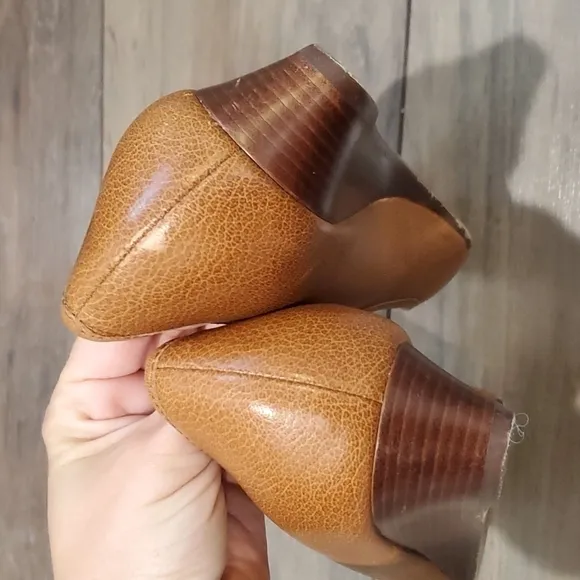 Michael Michael Kors Women Dress Wedge leather shoes Peep Toe sz 7M