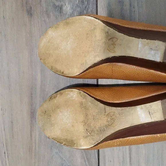 Michael Michael Kors Women Dress Wedge leather shoes Peep Toe sz 7M
