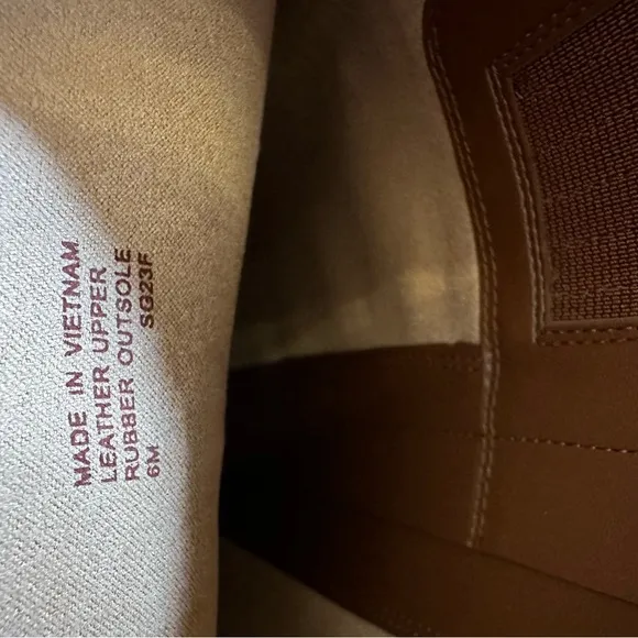 Micheal Kors Carmen Leather Riding Boot in brown (Carmel color) size 6