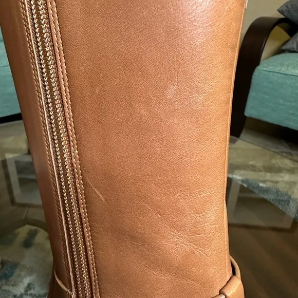 Micheal Kors Carmen Leather Riding Boot in brown (Carmel color) size 6