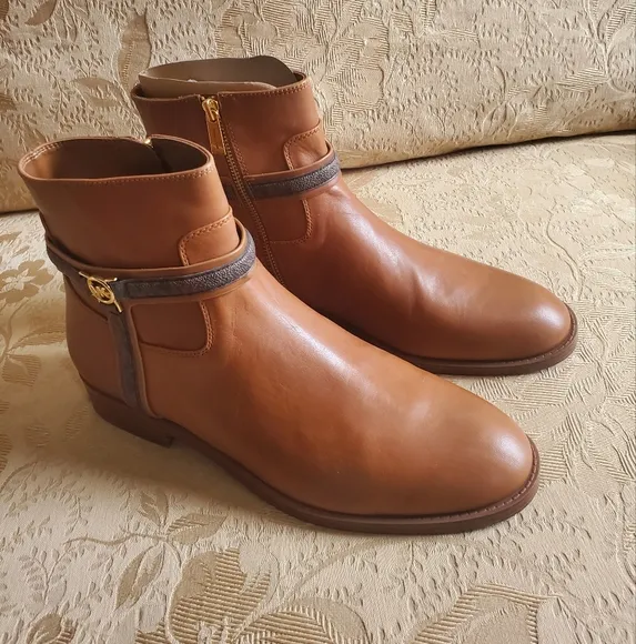MICHEAL Micheal Kors Mindy Leather And Signature Logo Trim Boot/Brown