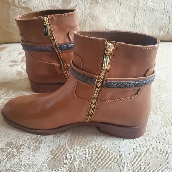MICHEAL Micheal Kors Mindy Leather And Signature Logo Trim Boot/Brown