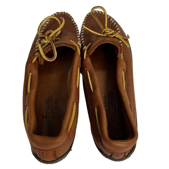 Minnetonka‎ Moccasin Brown Leather Loafers Size Please See Measurements