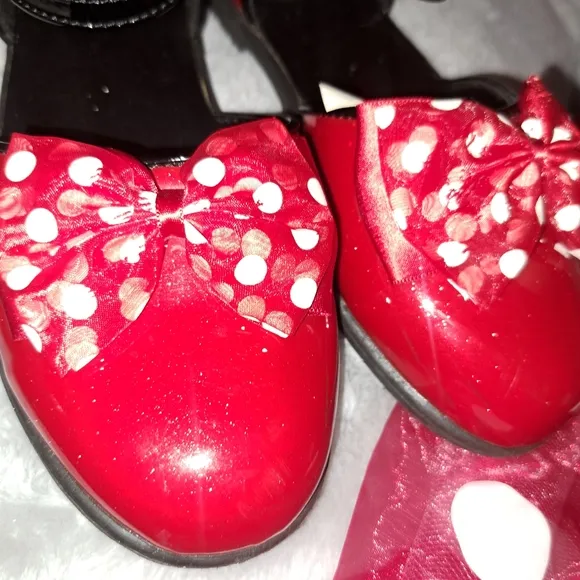 Minnie Mouse Dress, Shoes and Hat (youth) Bundle 10-12 dress, 2-3 shoes