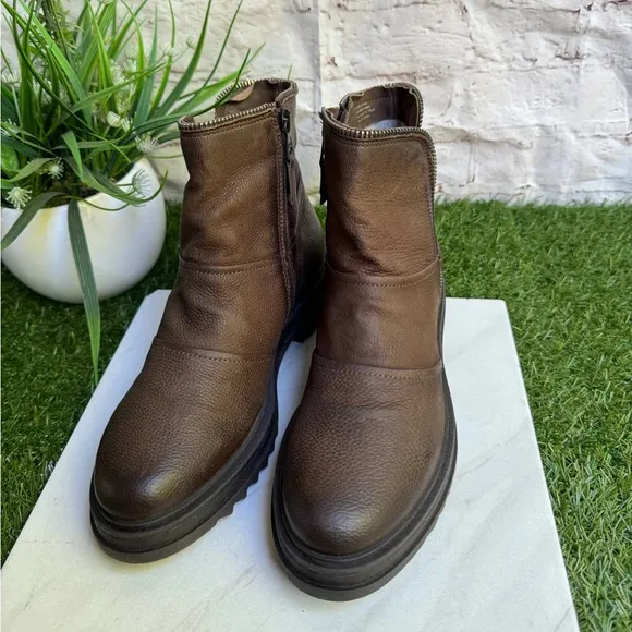 Miz Mooz Frances brown leather boots size 39 US 9 new $200