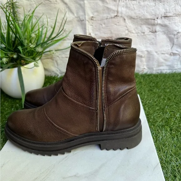 Miz Mooz Frances brown leather boots size 39 US 9 new $200