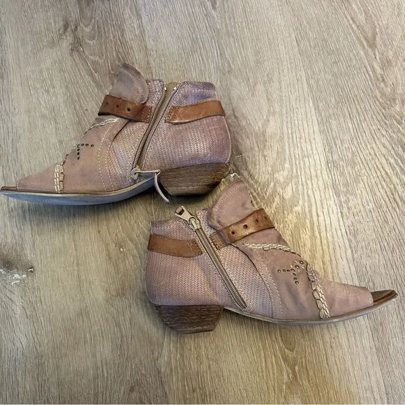 Miz Mooz Caitlin Ankle Leather Booties Peep toe shoes in Rose size 37/6.5-7