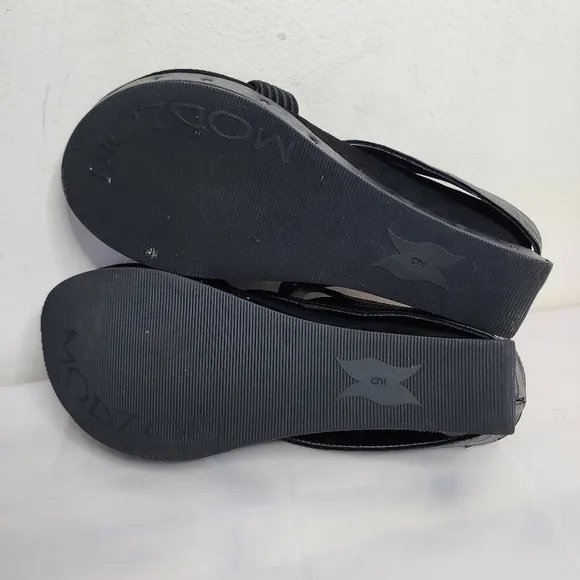 Modzori Womens Shoes Black  Leather Hook And Loop Toe Thong Wedge Sandals Size 9