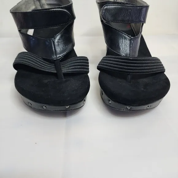Modzori Womens Shoes Black  Leather Hook And Loop Toe Thong Wedge Sandals Size 9