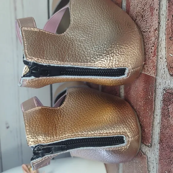 Mommy Monkey Feet size 40 Women's Rose Gold Leather Zip Back Ballet Flats 9.5