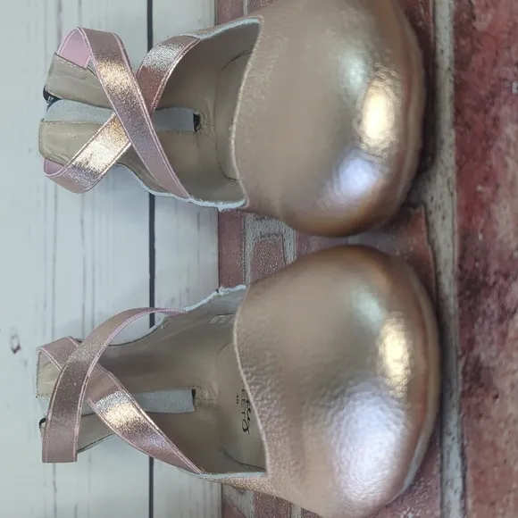 Mommy Monkey Feet size 40 Women's Rose Gold Leather Zip Back Ballet Flats 9.5