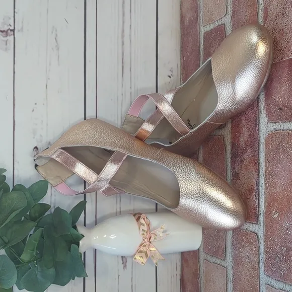 Mommy Monkey Feet size 40 Women's Rose Gold Leather Zip Back Ballet Flats 9.5