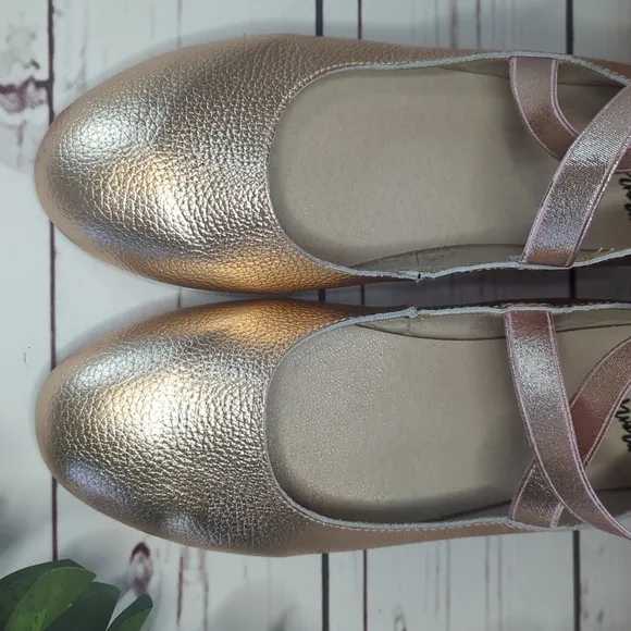 Mommy Monkey Feet size 40 Women's Rose Gold Leather Zip Back Ballet Flats 9.5