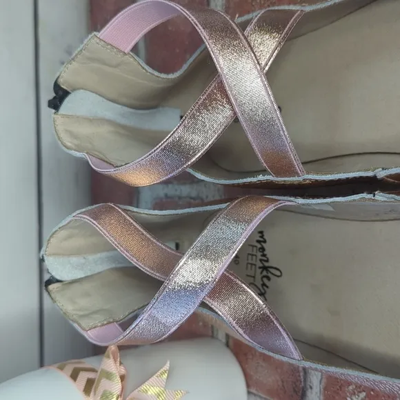 Mommy Monkey Feet size 40 Women's Rose Gold Leather Zip Back Ballet Flats 9.5
