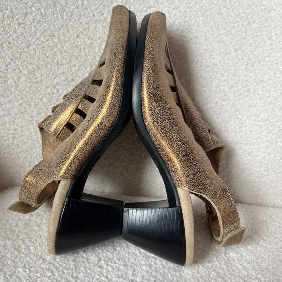 Munro Abby Peep Toe Slingback Sandals Tan Gold Leather Stacked Heel Women's 7.5