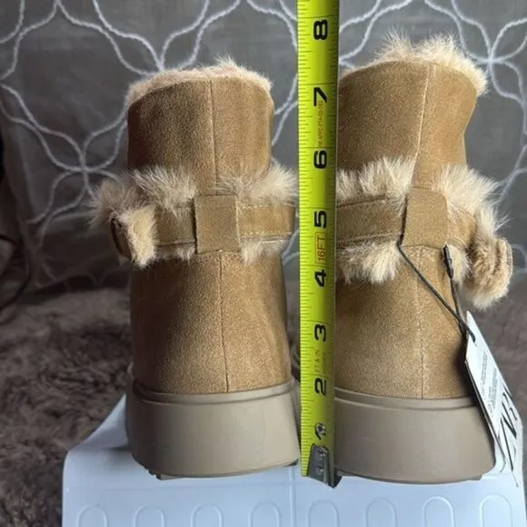 (N6) Zara style‎ UGG platform buckle boots, size 40/9 US