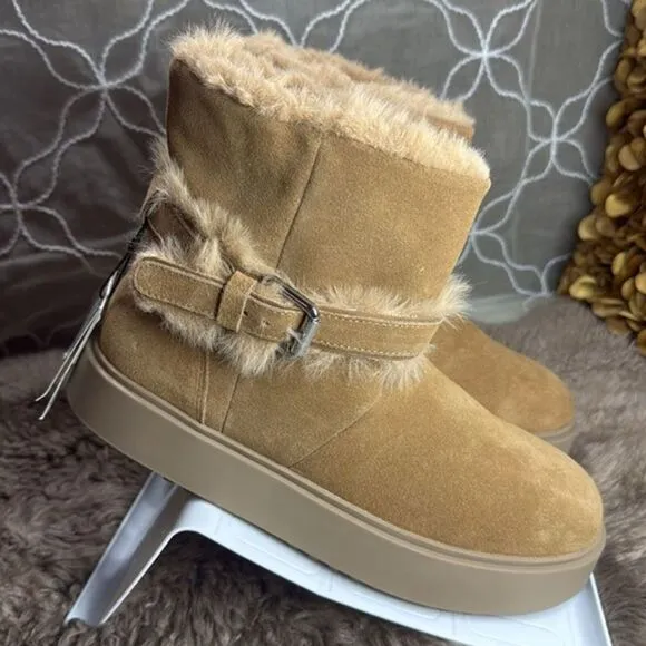 (N6) Zara style‎ UGG platform buckle boots, size 40/9 US