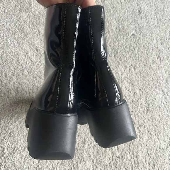 Naked Feet Size 8 Xenus Black Patent Leather Boots Zip-Up Ankle Boots Platform