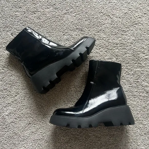 Naked Feet Size 8 Xenus Black Patent Leather Boots Zip-Up Ankle Boots Platform