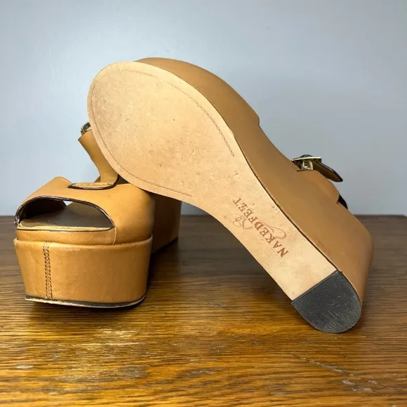 Naked Feet Size 9 • Bardii Brown Leather Platform Sandals.