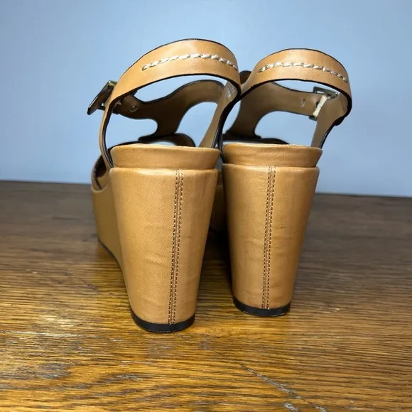Naked Feet Size 9 • Bardii Brown Leather Platform Sandals.