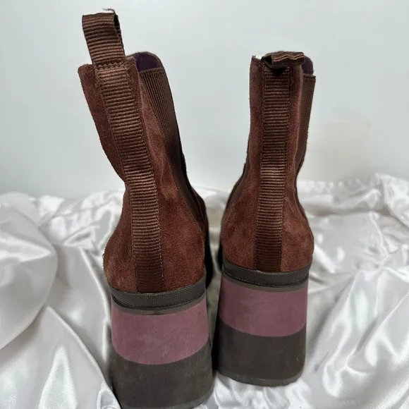Nakedfeet Platform Chelsea Boots Suede Leather Ankle Booties Stacked Heel 9M