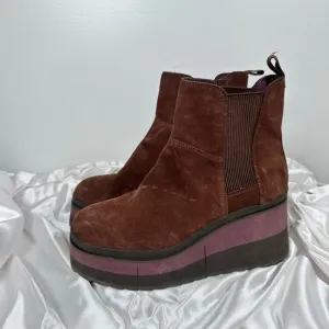 Nakedfeet Platform Chelsea Boots Suede Leather Ankle Booties Stacked Heel 9M