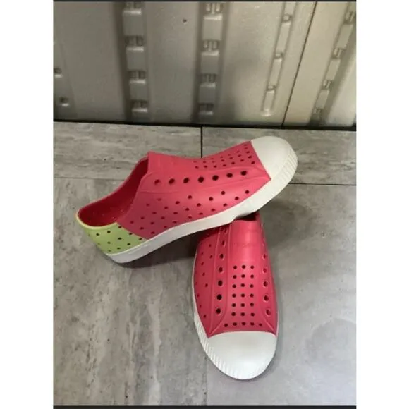 Native Shoes Jefferson Sugarlite Block Dazzle Pink/Shell White size j3