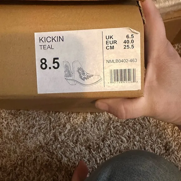 Naughty Monkey- Kickin Boots in Teal- size 8.5 - New in box