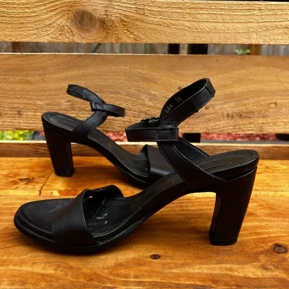 Neosens shoes Black Curved Block Heel Leather Strappy Sandal heeled