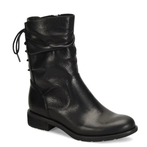 NEW $190 SOFFT Sharnell Black Leather Slouch Lace up low heel boots women sz 6