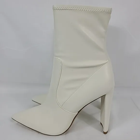 NEW ALDO Women's Dove Ivory Heeled BootS Stiletto Faux Leather Pointed Toe Sz 9