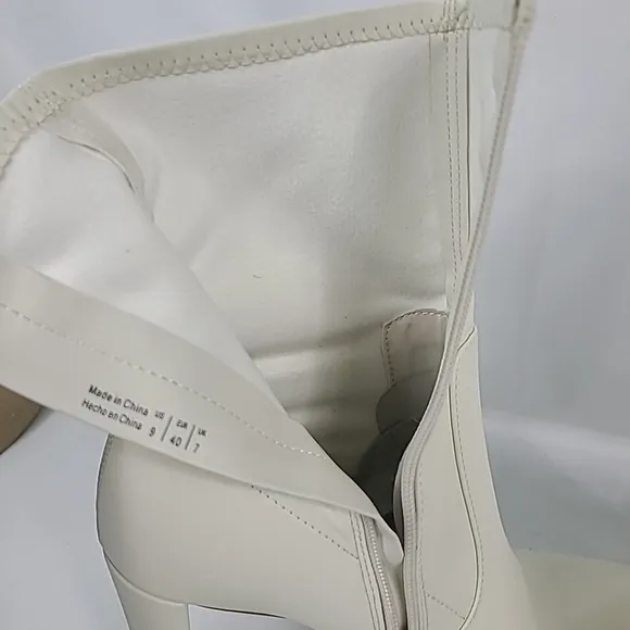 NEW ALDO Women's Dove Ivory Heeled BootS Stiletto Faux Leather Pointed Toe Sz 9