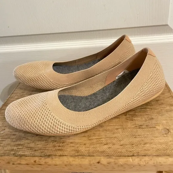 NEW ALLBIRDS Beige Tree Breezers Ballet Flats