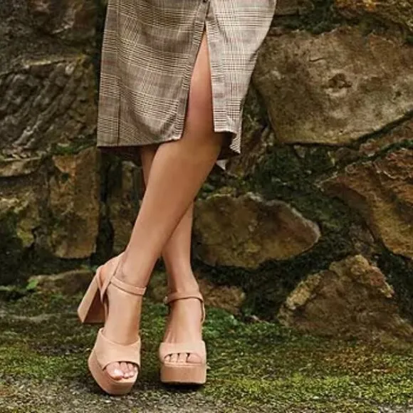 NEW Antonio Melani Bonny Suede Platform Block Heel Sandals in Dk Sierra …