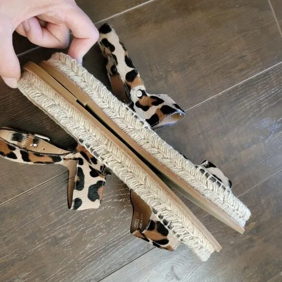 NEW Aquatalia Sandals Womens 9 Leopard Designer Contemporary Chic Summer
