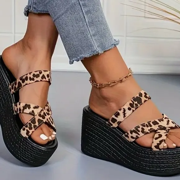NEW ARRIVAL Leopard Print Platform Wedge Sandals