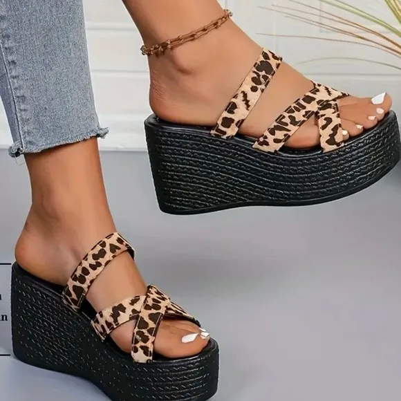 NEW ARRIVAL Leopard Print Platform Wedge Sandals