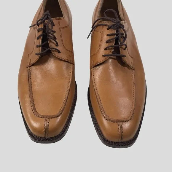 New Barneys New York lace up dress shoes size 9 D