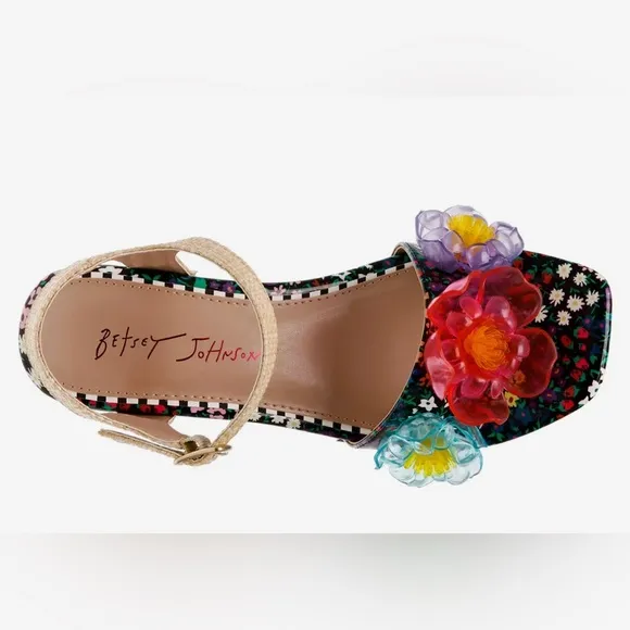 🌸NEW BETSEY JOHNSTON ELAYNE MULTI COLOR PLATFORM SANDALS Sz 8.5 WITH BOX.