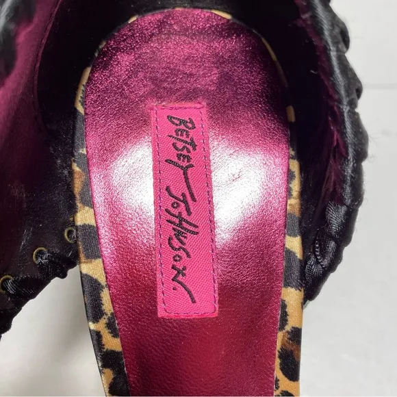 New Betsy Johnson Leopard Peep Toe Satin High Heel Pump Women's Shoes Size 10