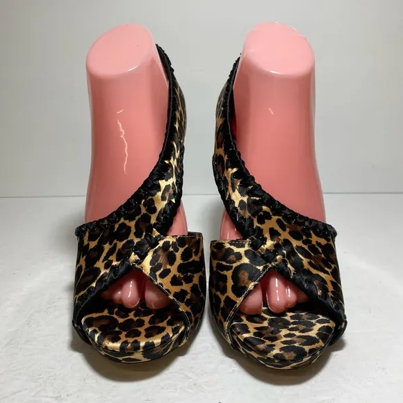 New Betsy Johnson Leopard Peep Toe Satin High Heel Pump Women's Shoes Size 10